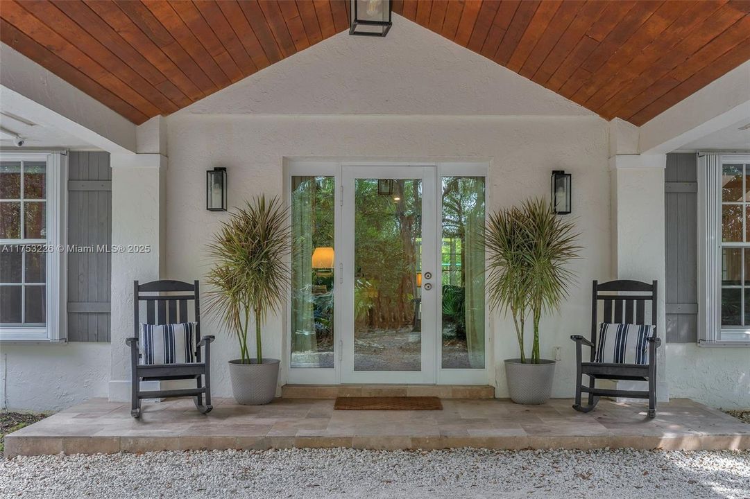 Recently Sold: $999,999 (4 beds, 3 baths, 3094 Square Feet)