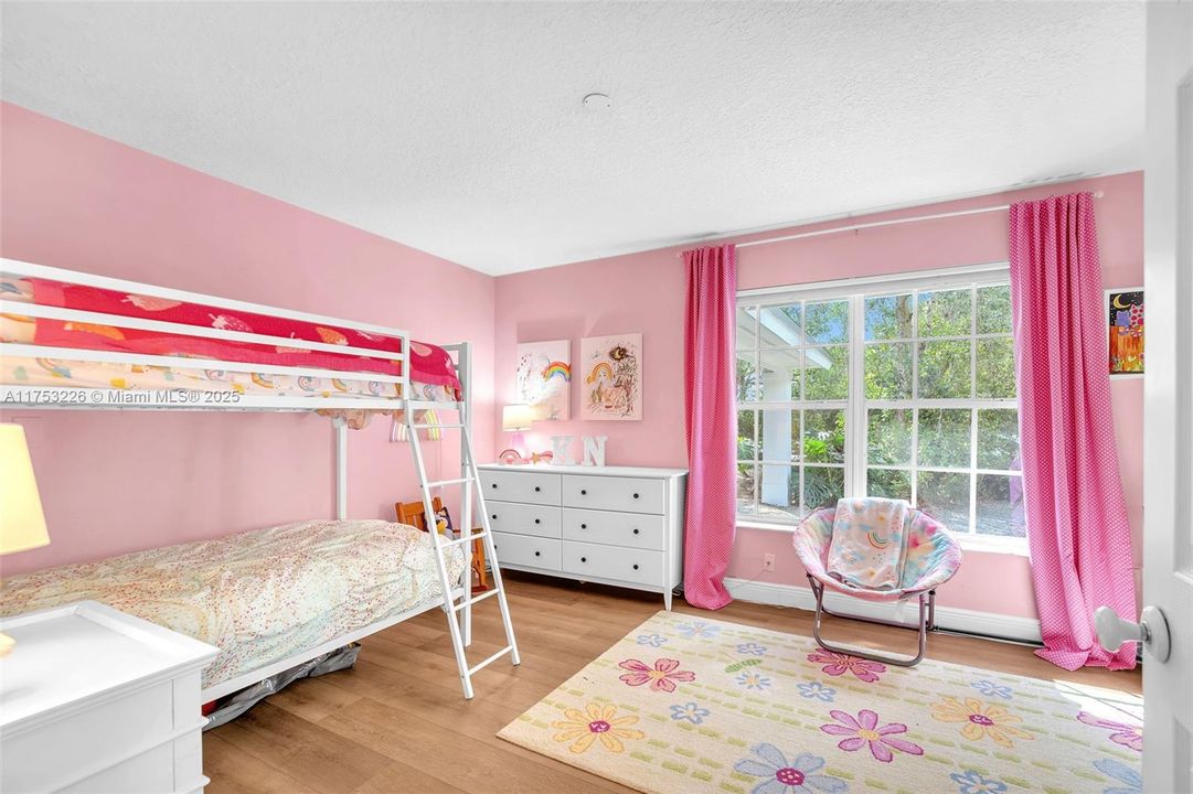 Recently Sold: $999,999 (4 beds, 3 baths, 3094 Square Feet)