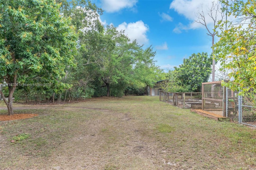 Recently Sold: $999,999 (4 beds, 3 baths, 3094 Square Feet)