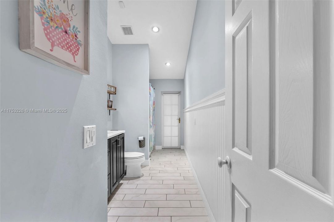 Recently Sold: $999,999 (4 beds, 3 baths, 3094 Square Feet)