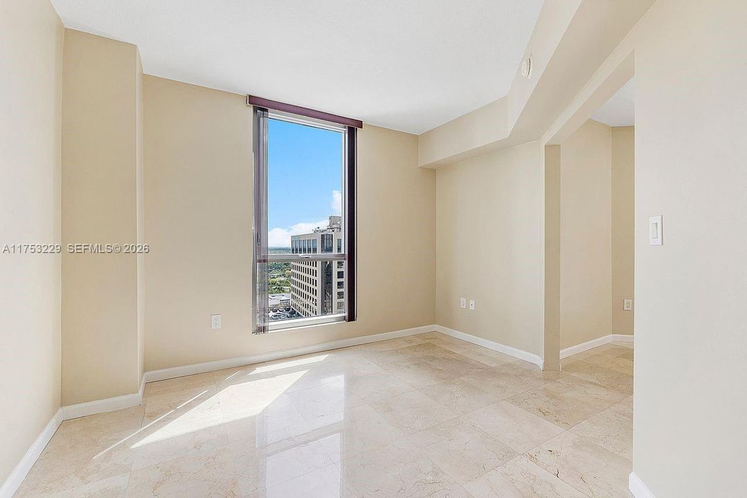 На продажу: $325,000 (1 спален, 1 ванн, 657 Квадратных фут)