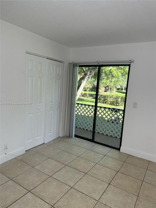 Recently Sold: $175,000 (2 beds, 2 baths, 800 Square Feet)