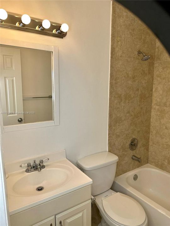 Recently Sold: $175,000 (2 beds, 2 baths, 800 Square Feet)