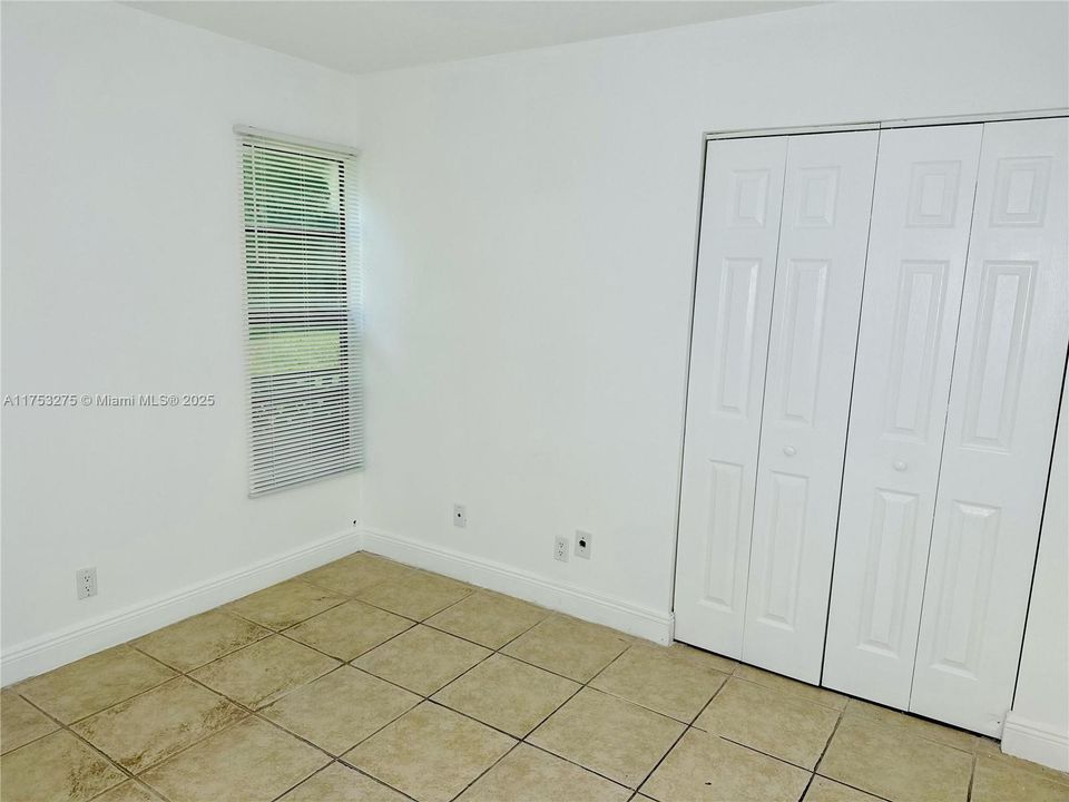 Recently Sold: $175,000 (2 beds, 2 baths, 800 Square Feet)