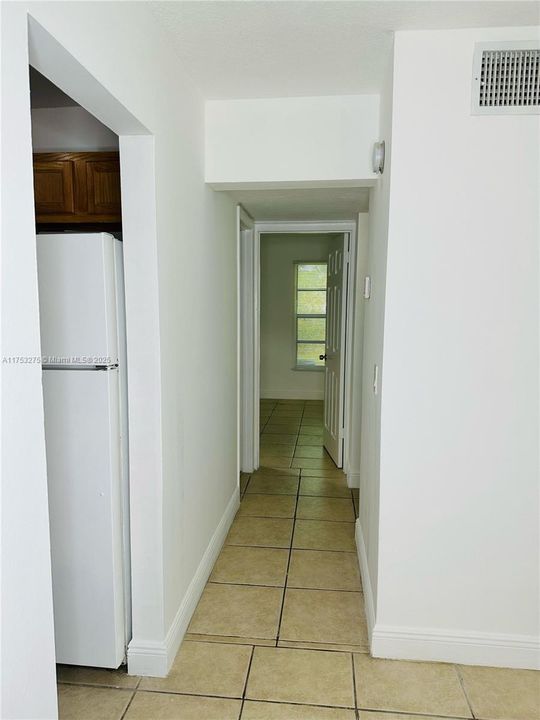 Recently Sold: $175,000 (2 beds, 2 baths, 800 Square Feet)