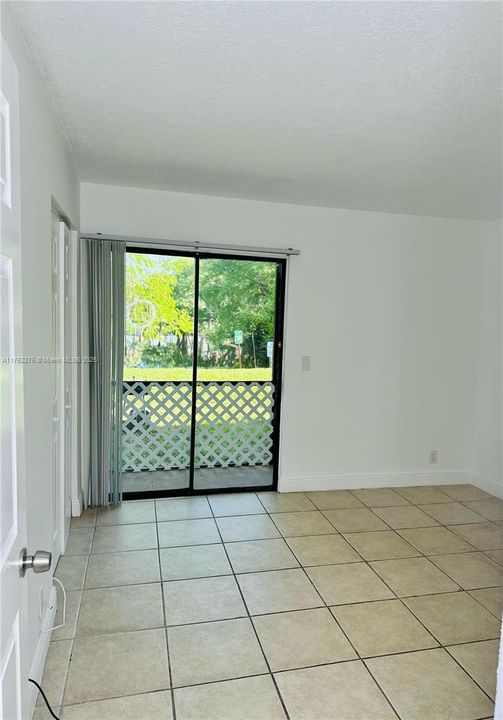 Recently Sold: $175,000 (2 beds, 2 baths, 800 Square Feet)