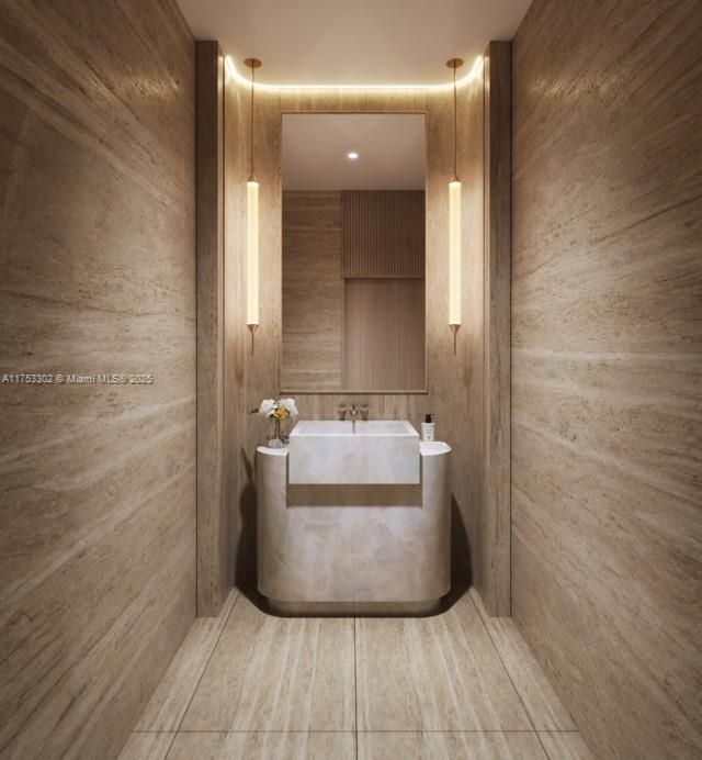 Под контрактом: $13,000,000 (5 спален, 5 ванн, 5164 Квадратных фут)