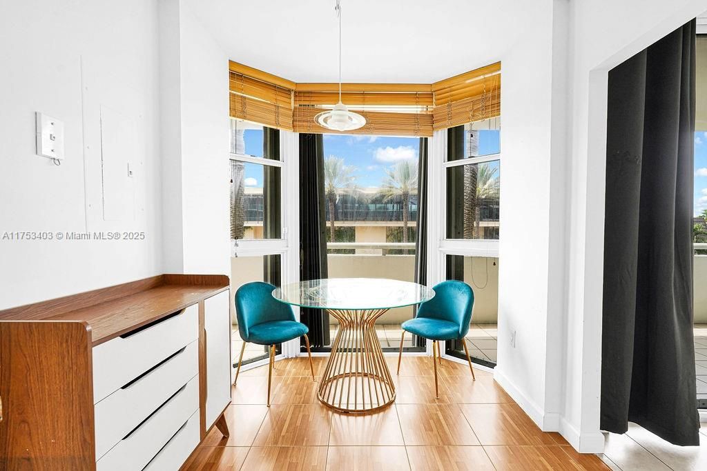 For Sale: $795,000 (2 beds, 2 baths, 1710 Square Feet)