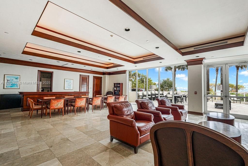 For Sale: $795,000 (2 beds, 2 baths, 1710 Square Feet)