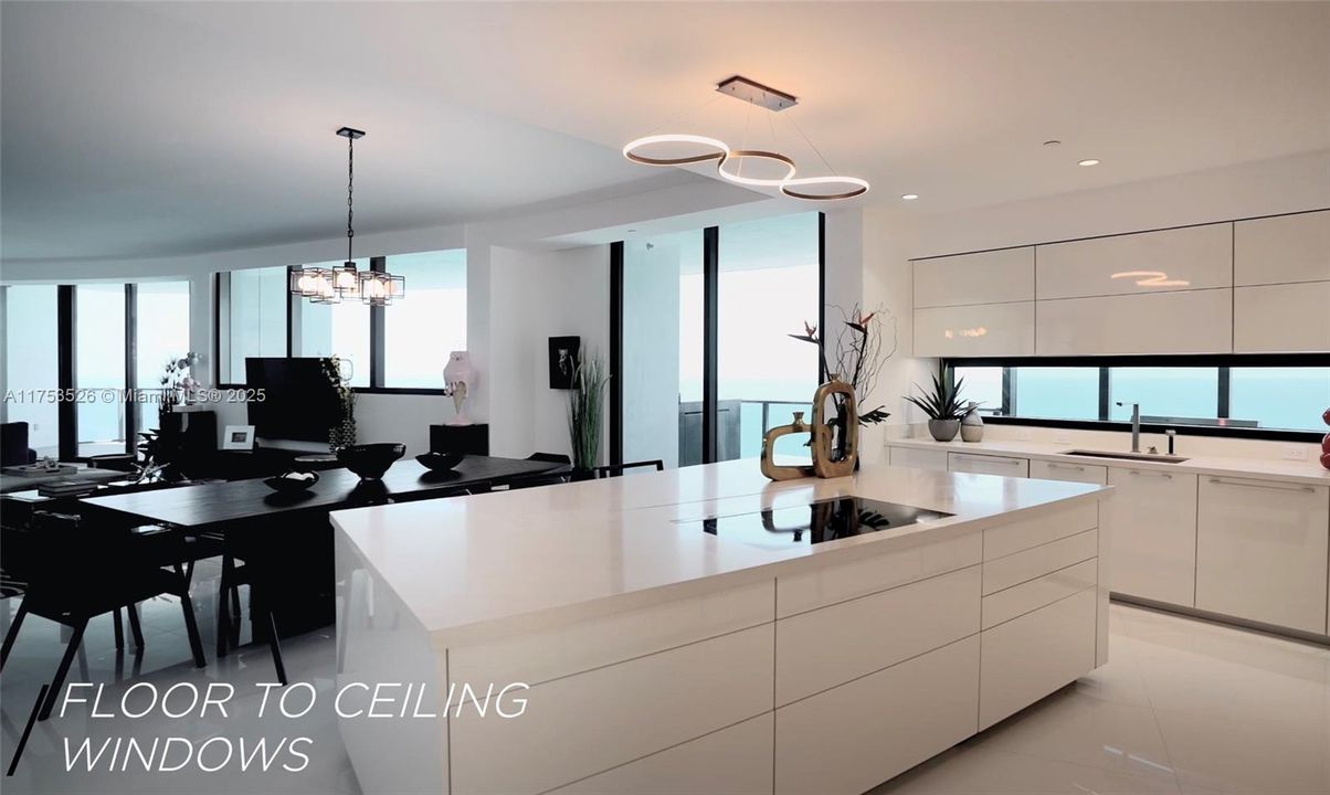 En Venta: $4,200,000 (3 camas, 4 baños, 3171 Pies cuadrados)