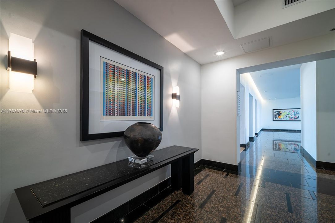 Vendido Recientemente: $1,199,000 (2 camas, 2 baños, 1895 Pies cuadrados)