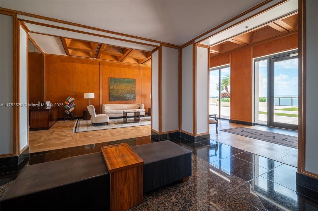 Vendido Recientemente: $1,199,000 (2 camas, 2 baños, 1895 Pies cuadrados)