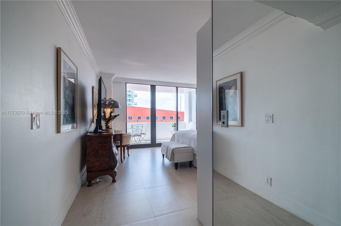 Vendido Recientemente: $1,199,000 (2 camas, 2 baños, 1895 Pies cuadrados)
