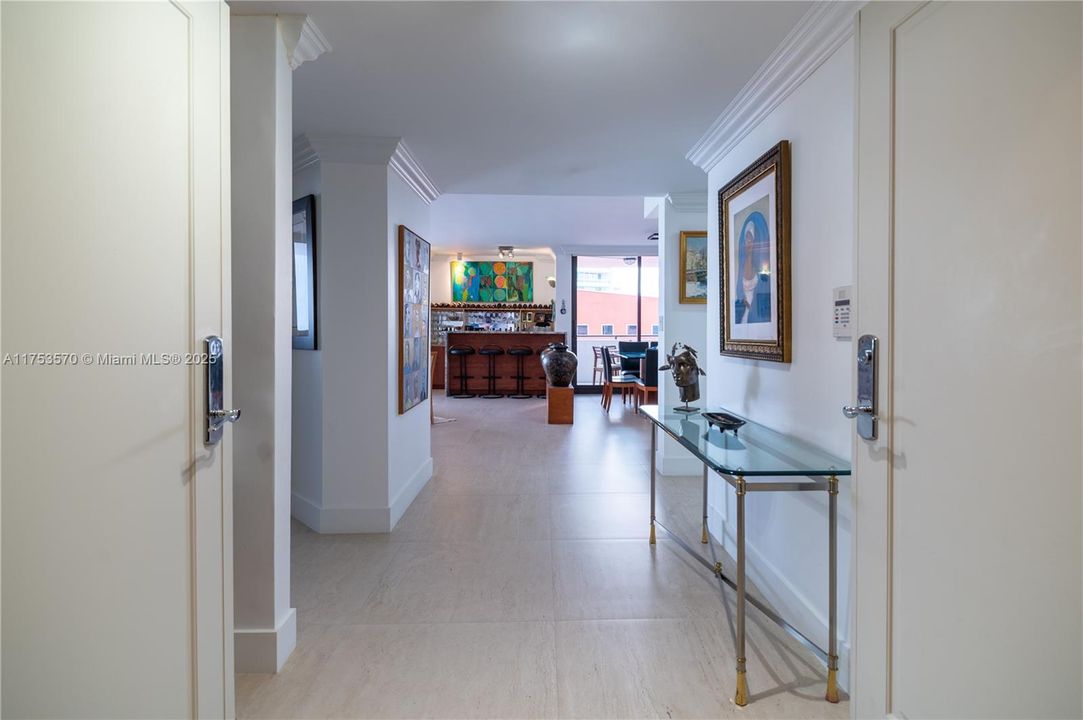 Vendido Recientemente: $1,199,000 (2 camas, 2 baños, 1895 Pies cuadrados)