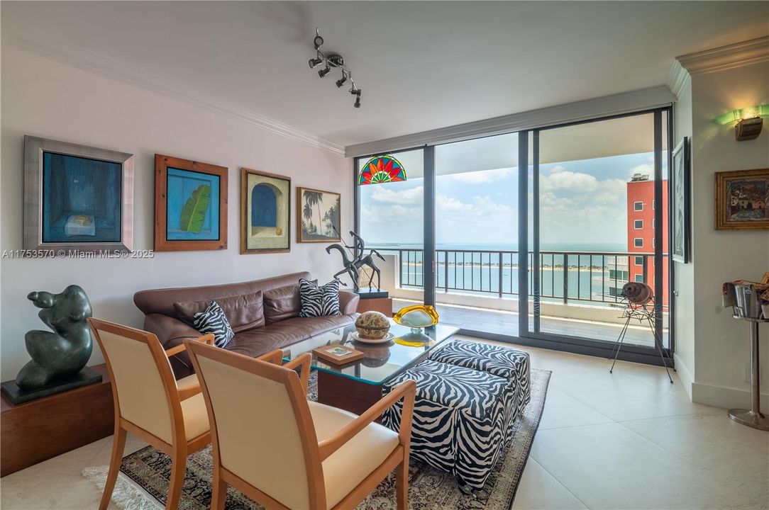 Vendido Recientemente: $1,199,000 (2 camas, 2 baños, 1895 Pies cuadrados)