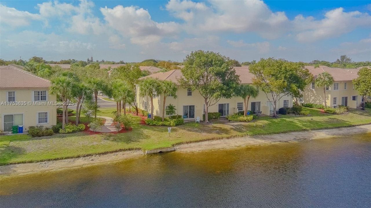 На продажу: $520,000 (4 спален, 3 ванн, 1815 Квадратных фут)