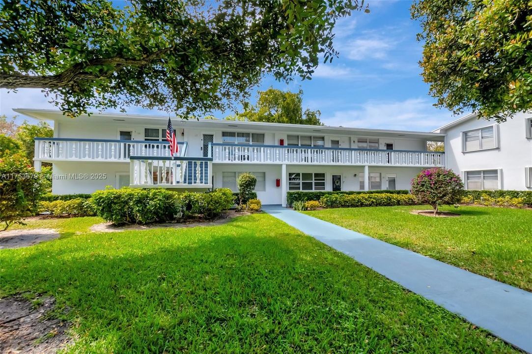 Недавно продано: $88,500 (1 спален, 1 ванн, 585 Квадратных фут)