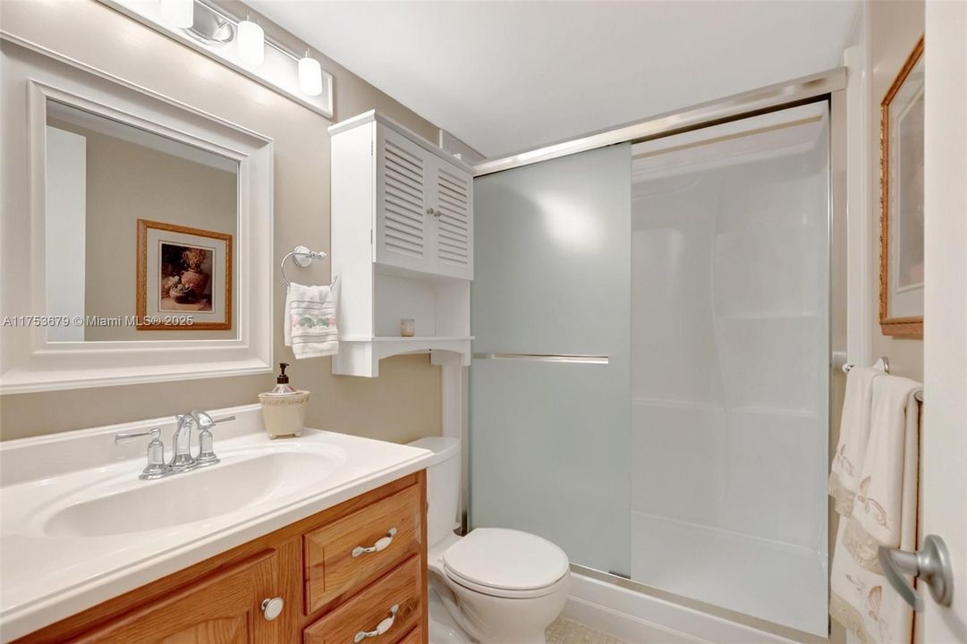 Недавно продано: $88,500 (1 спален, 1 ванн, 585 Квадратных фут)