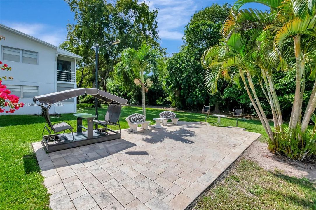 Недавно продано: $88,500 (1 спален, 1 ванн, 585 Квадратных фут)