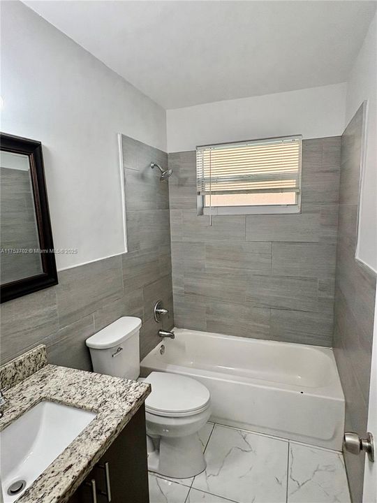 最近租的: $1,895 (2 贝兹, 1 浴室, 779 平方英尺)