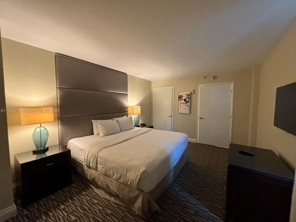 На продажу: $100,000 (1 спален, 1 ванн, 470 Квадратных фут)