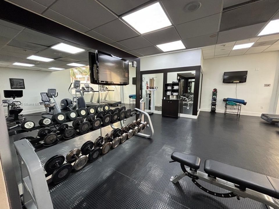 На продажу: $100,000 (1 спален, 1 ванн, 470 Квадратных фут)