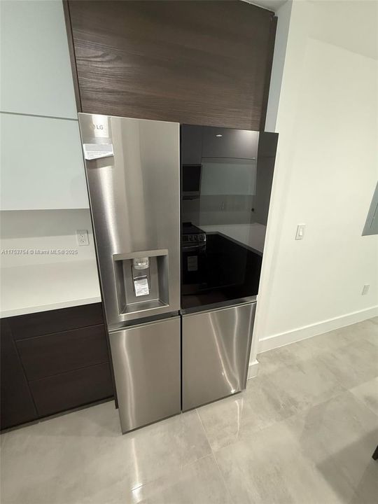 Recientemente alquilado: $4,600 (5 camas, 2 baños, 1931 Pies cuadrados)