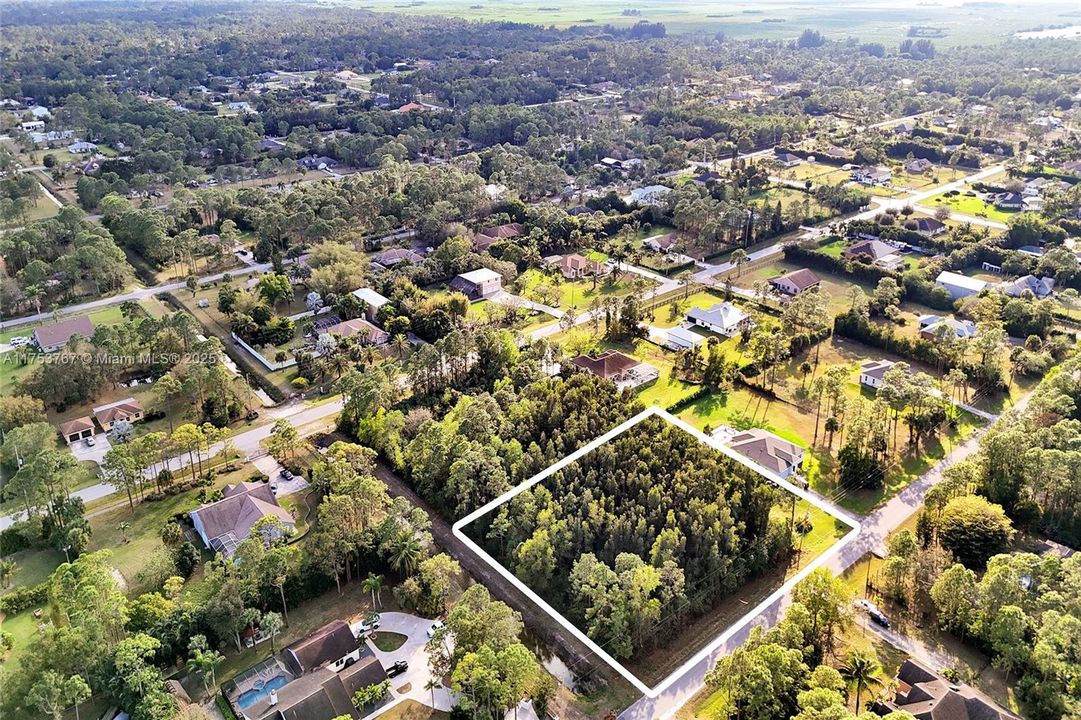 Недавно продано: $300,000 (1.40 acres)