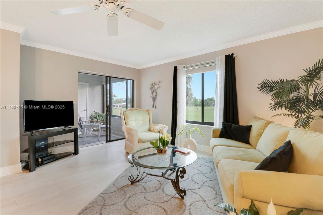 Recently Sold: $219,000 (2 beds, 2 baths, 1186 Square Feet)