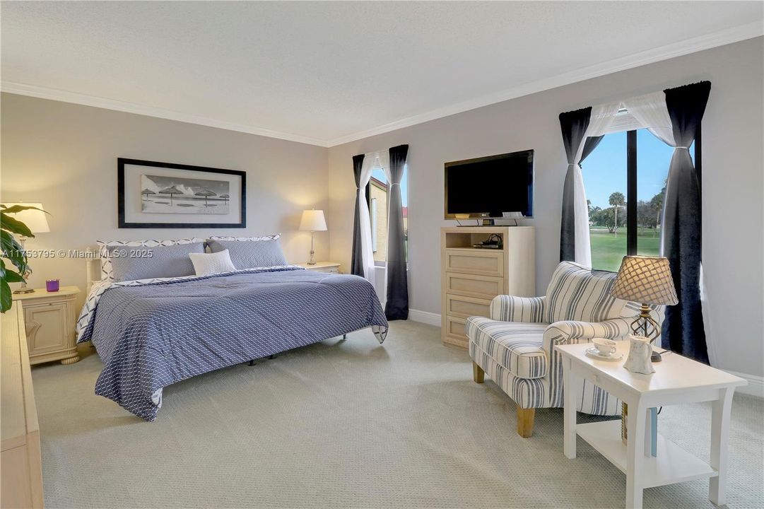 Recently Sold: $219,000 (2 beds, 2 baths, 1186 Square Feet)