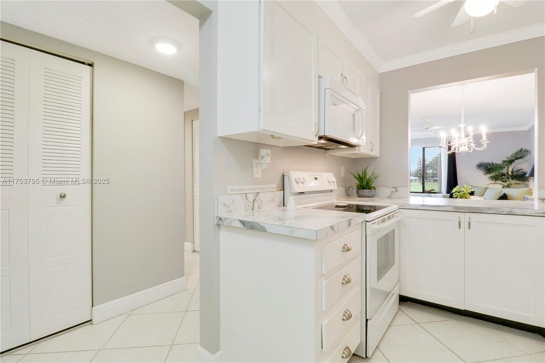 Recently Sold: $219,000 (2 beds, 2 baths, 1186 Square Feet)