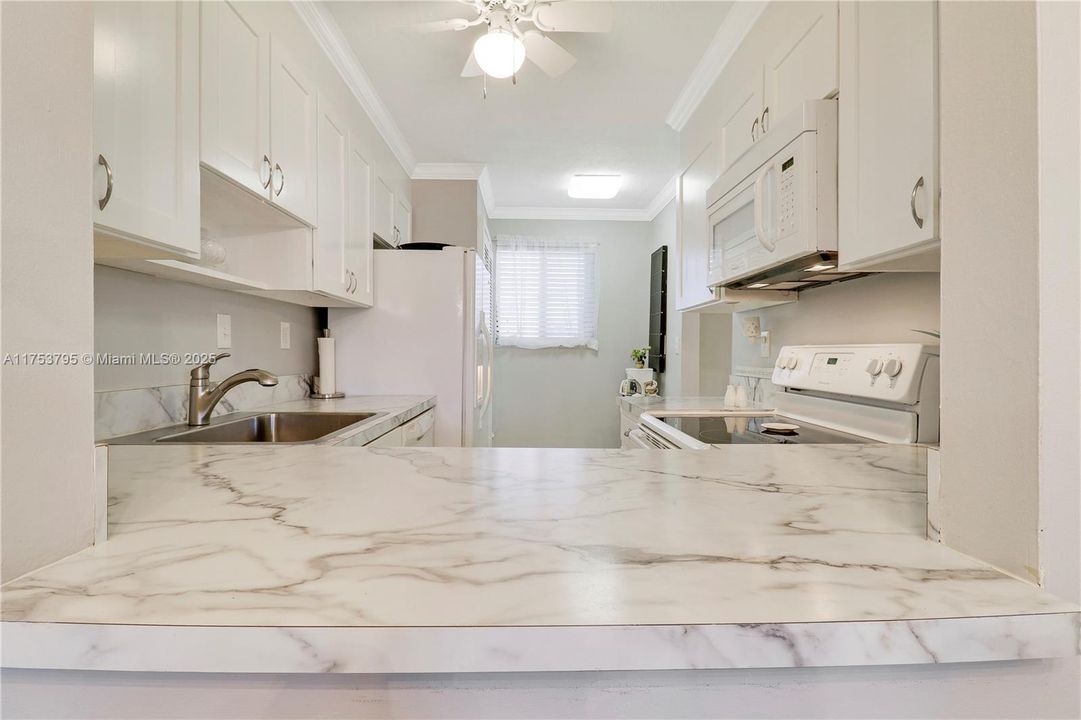 Recently Sold: $219,000 (2 beds, 2 baths, 1186 Square Feet)