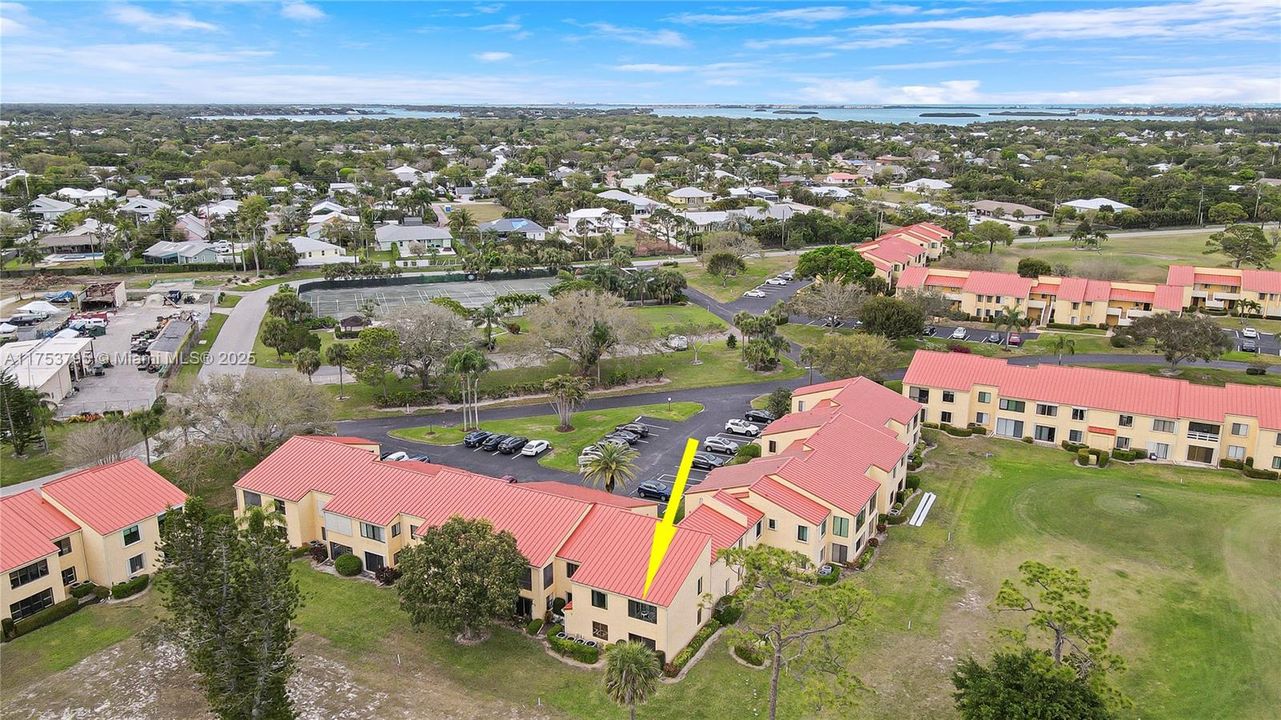 Recently Sold: $219,000 (2 beds, 2 baths, 1186 Square Feet)