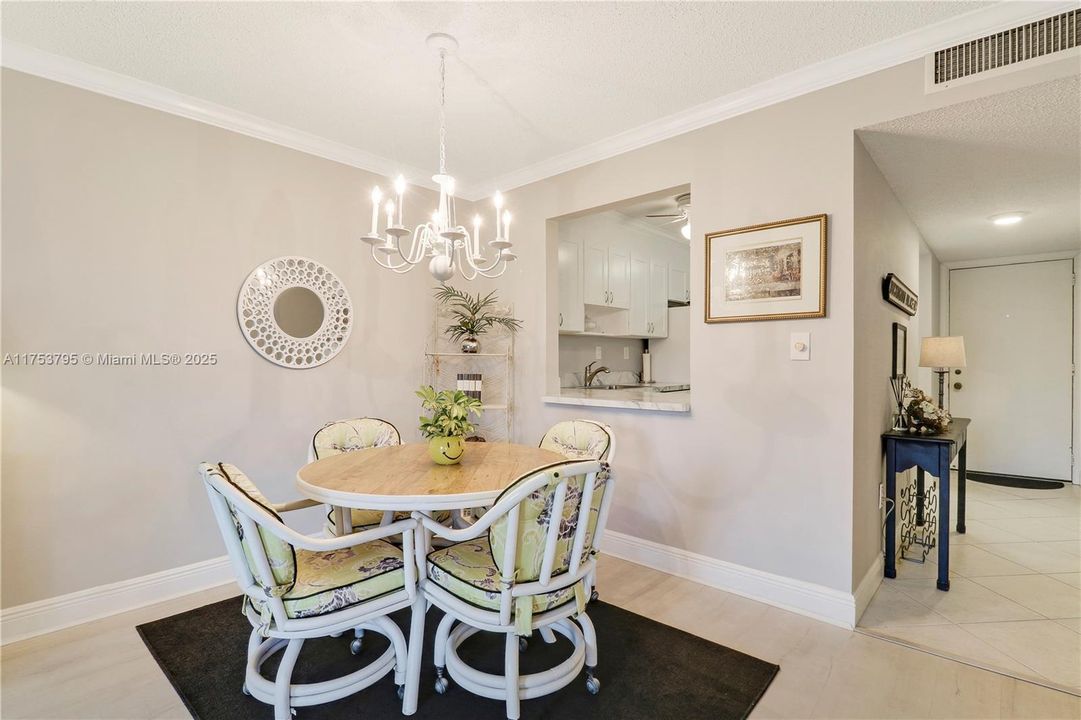 Recently Sold: $219,000 (2 beds, 2 baths, 1186 Square Feet)