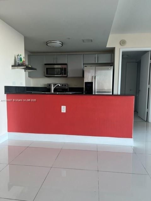 En Venta: $349,000 (2 camas, 2 baños, 948 Pies cuadrados)