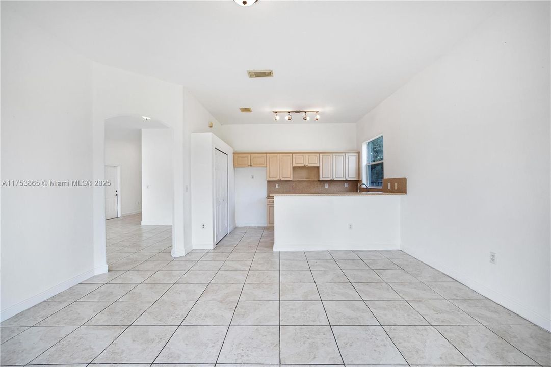 Recently Sold: $766,000 (4 beds, 2 baths, 1834 Square Feet)