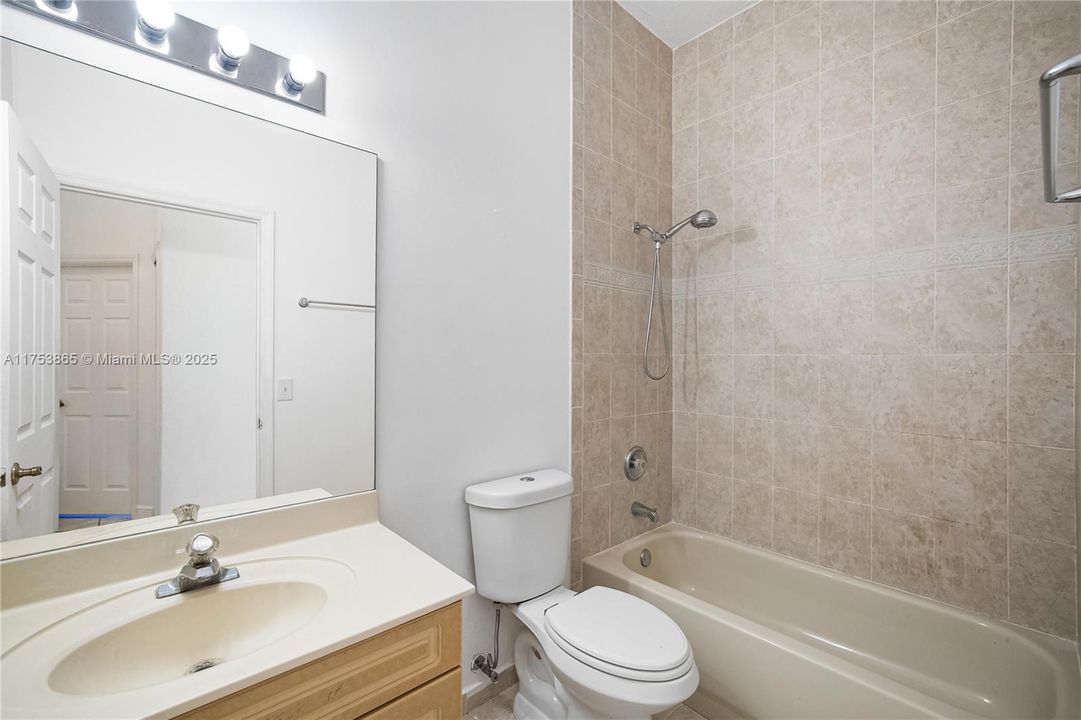 Recently Sold: $766,000 (4 beds, 2 baths, 1834 Square Feet)