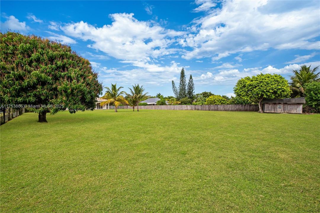 Recently Sold: $766,000 (4 beds, 2 baths, 1834 Square Feet)