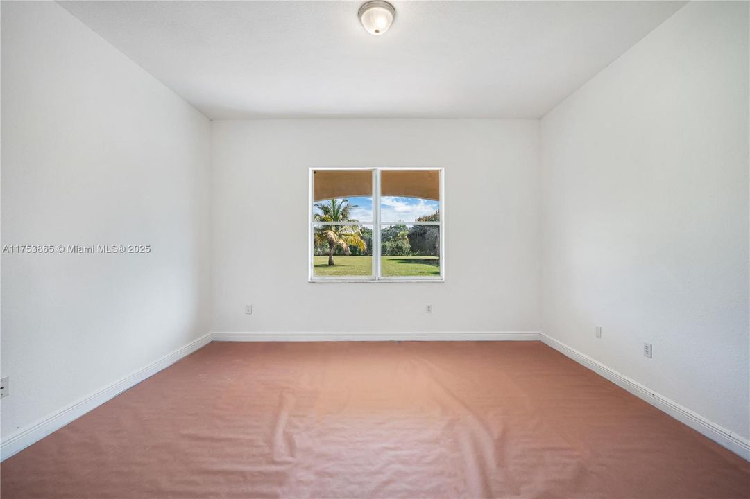 Recently Sold: $766,000 (4 beds, 2 baths, 1834 Square Feet)