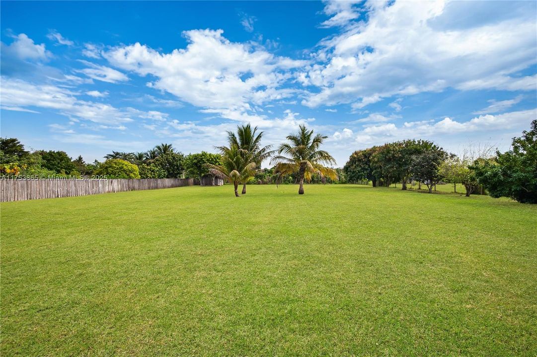 Recently Sold: $766,000 (4 beds, 2 baths, 1834 Square Feet)