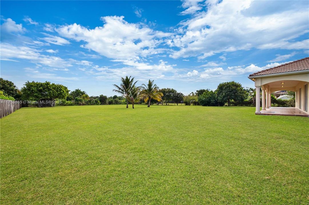 Recently Sold: $766,000 (4 beds, 2 baths, 1834 Square Feet)