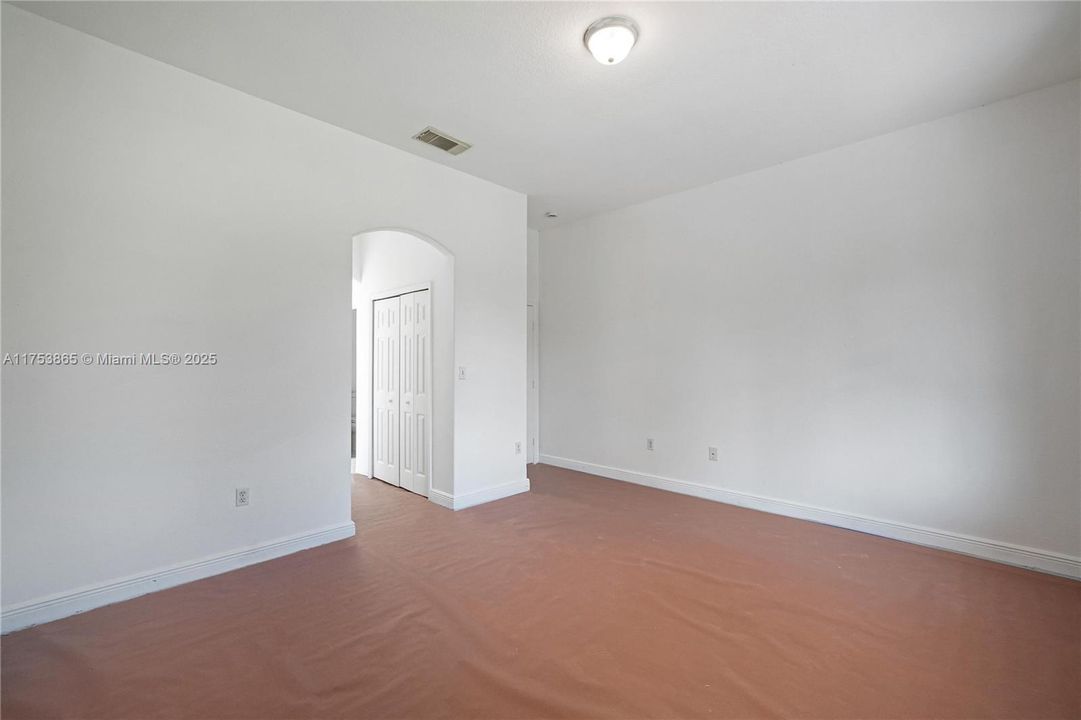 Recently Sold: $766,000 (4 beds, 2 baths, 1834 Square Feet)