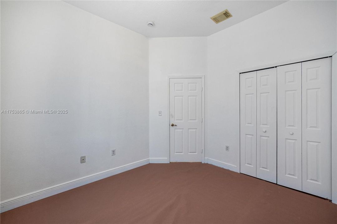 Recently Sold: $766,000 (4 beds, 2 baths, 1834 Square Feet)