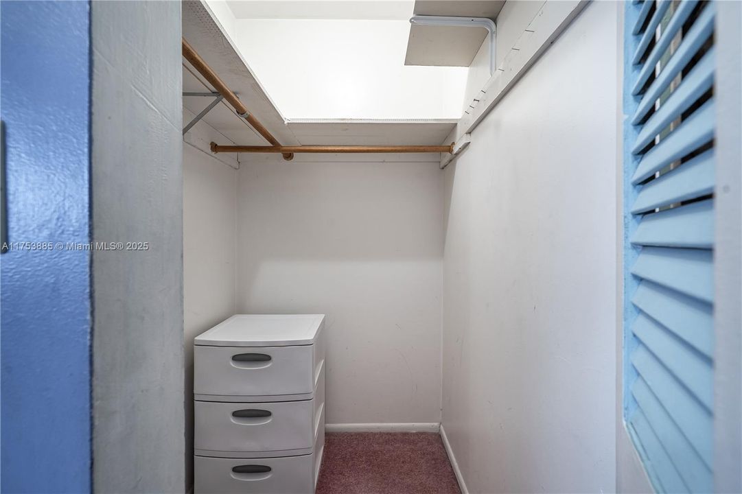 Vendido Recientemente: $109,900 (1 camas, 1 baños, 720 Pies cuadrados)