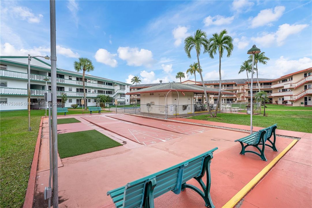 Vendido Recientemente: $109,900 (1 camas, 1 baños, 720 Pies cuadrados)