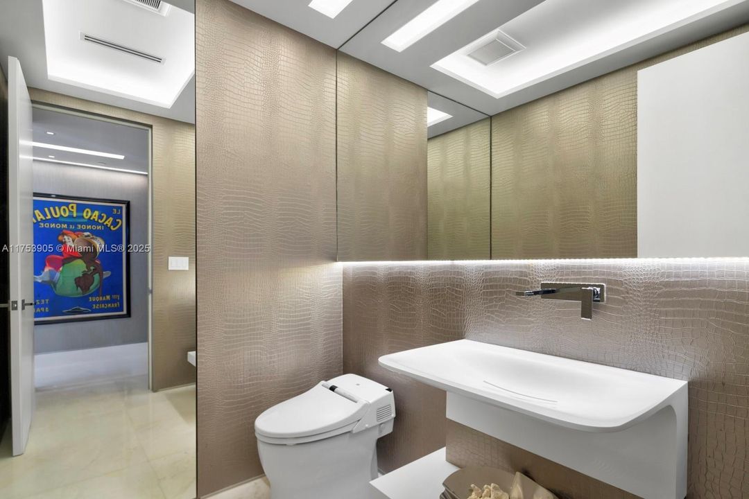 待售: $9,995,000 (3 贝兹, 4 浴室, 2508 平方英尺)