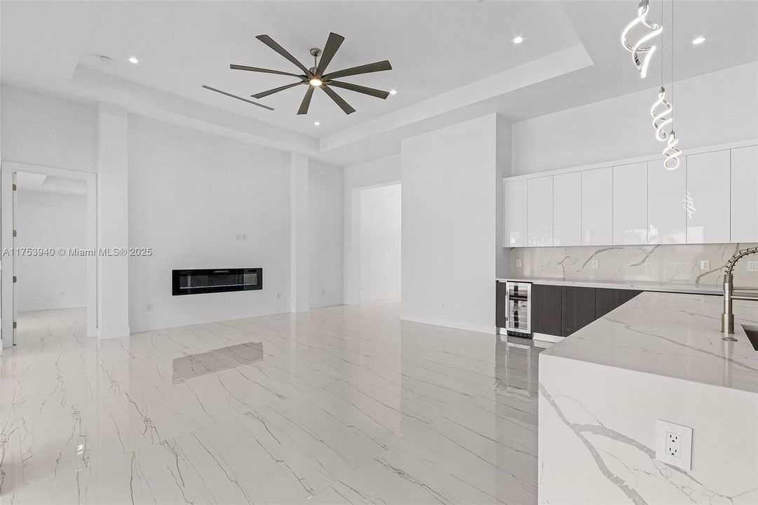 Recently Sold: $1,100,000 (4 beds, 3 baths, 0 Square Feet)