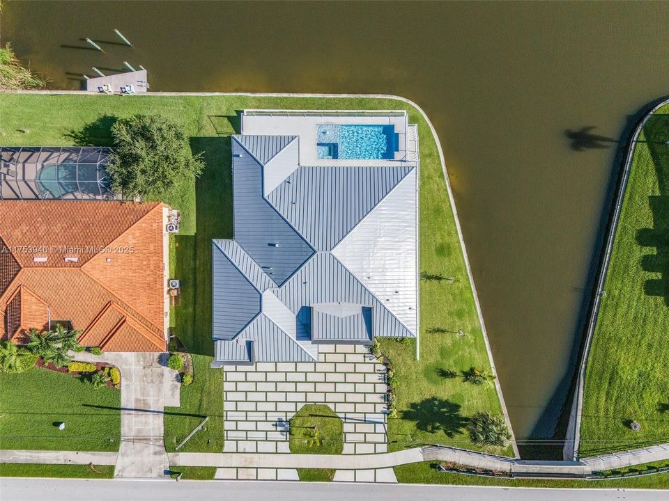 Recently Sold: $1,100,000 (4 beds, 3 baths, 0 Square Feet)