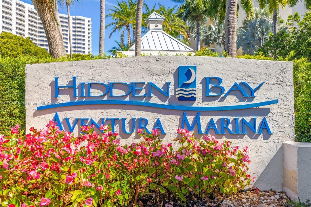 Recently Sold: $849,000 (3 beds, 3 baths, 1849 Square Feet)