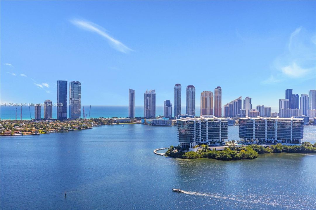 Recently Sold: $849,000 (3 beds, 3 baths, 1849 Square Feet)